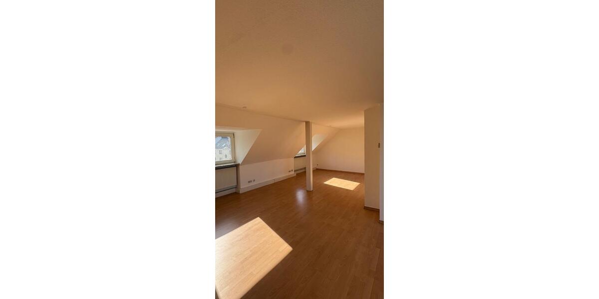Dachgeschoßwohnung Witten - 3 Zimmer, 112 m&sup2;, 896&euro; | Angebot:25805545