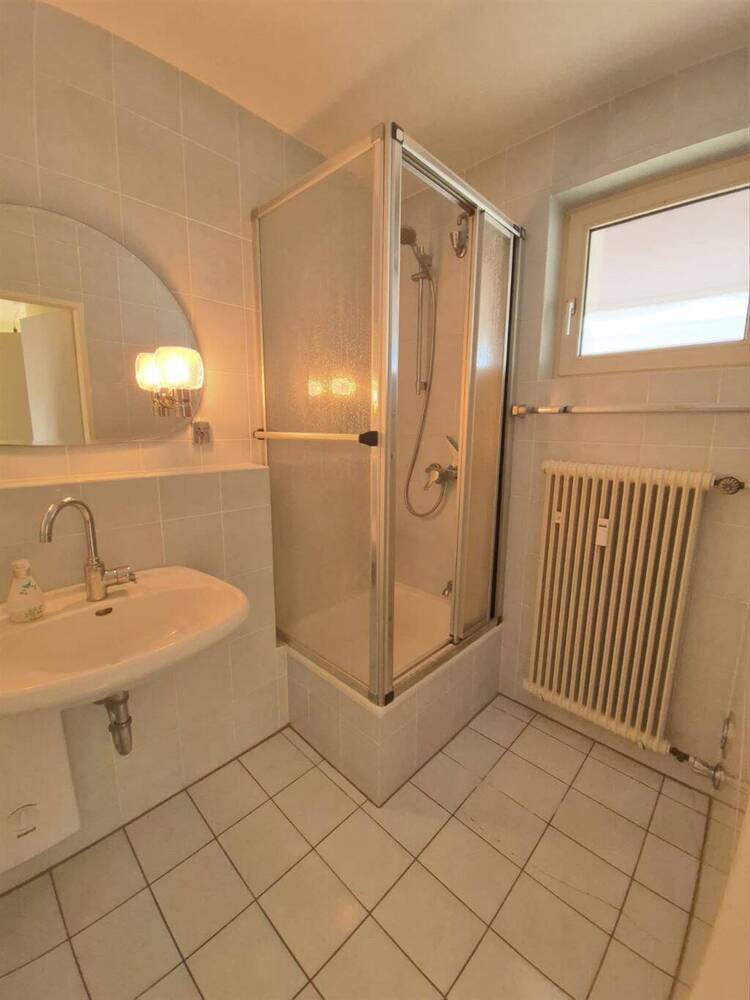 Helle 2-Zimmer-Wohnung mit traumhafter Dachterrasse