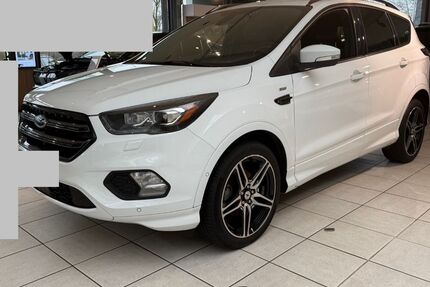 Ford Kuga 128.990 km 10.499 &euro; Marl 45770