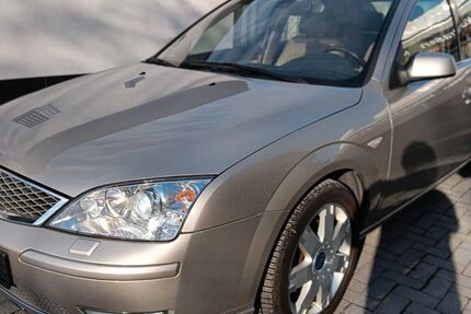 Ford Mondeo 169.000 km 3.250 &euro; Essen 45329