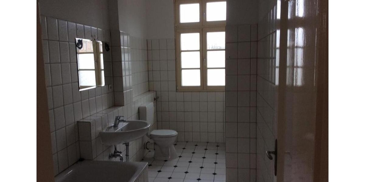 Etagenwohnung Duisburg Laar - 3 Zimmer, 93 m&sup2;, 759&euro; | Angebot:25793781