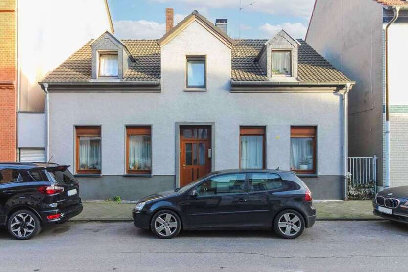 Haus zum Kaufen in Gelsenkirchen 310.000 € 155.24 m²