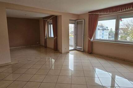 MODERNISIERTE 2-3 ZIMMER-WOHNUNG MIT LOGGIA UND TAGESLICHTBAD IN ESSEN-FREISENBRUCH!!! 2 zimmer