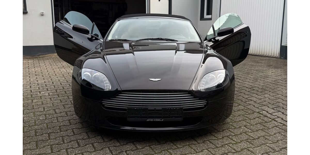 Aston Martin V8 Vantage 30.962 km 62.900 &euro; Essen 45131