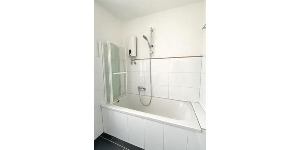 Erdgeschoßwohnung Oberhausen - 3.5 Zimmer, 85 m&sup2;, 935&euro; | Angebot:25824069