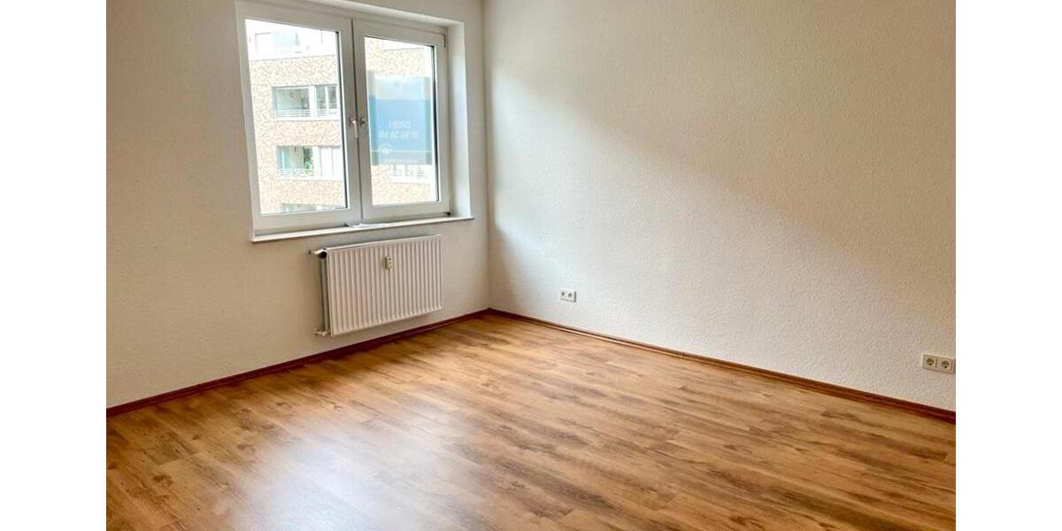Frisch sanierte Wohnung mit Balkon! 3 zimmer