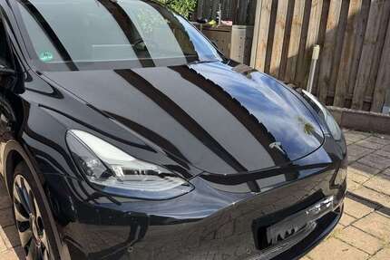 Tesla Model Y 25.500 km 41.900 € Dortmund 44267
