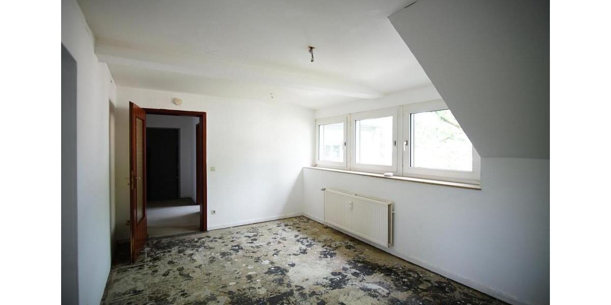 ERSTBEZUG nach Sanierung + Einzug ab 01.03.2026 möglich! 2 zimmer