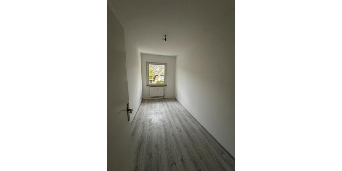 Etagenwohnung Essen Stadtbezirk VII - 3 Zimmer, 57 m&sup2;, 530&euro; | Angebot:26681785