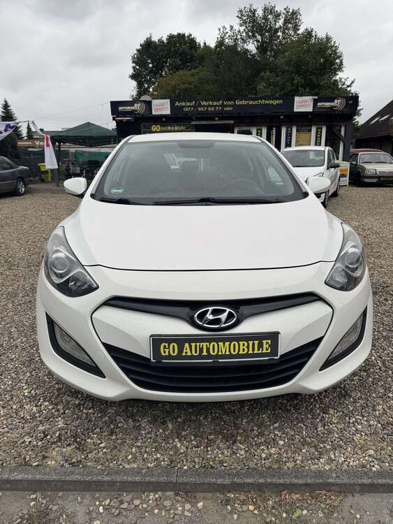 i30