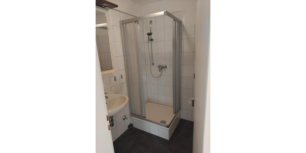 Dachgeschoßwohnung Bochum Eppendorf - 3 Zimmer, 62 m&sup2;, 470&euro; | Angebot:25377633