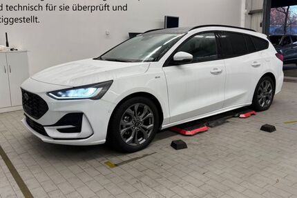 Ford Focus 18.127 km 25.680 &euro; Oberhausen 46049