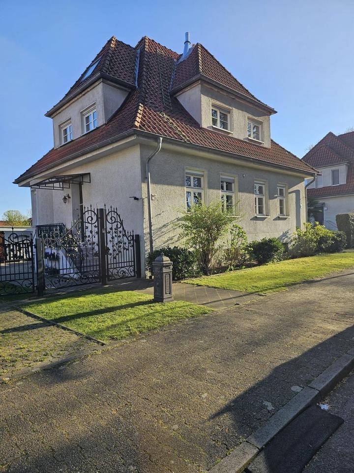 Attraktive 4-Zimmer-Doppelhaushälfte in Bottrop Welheim