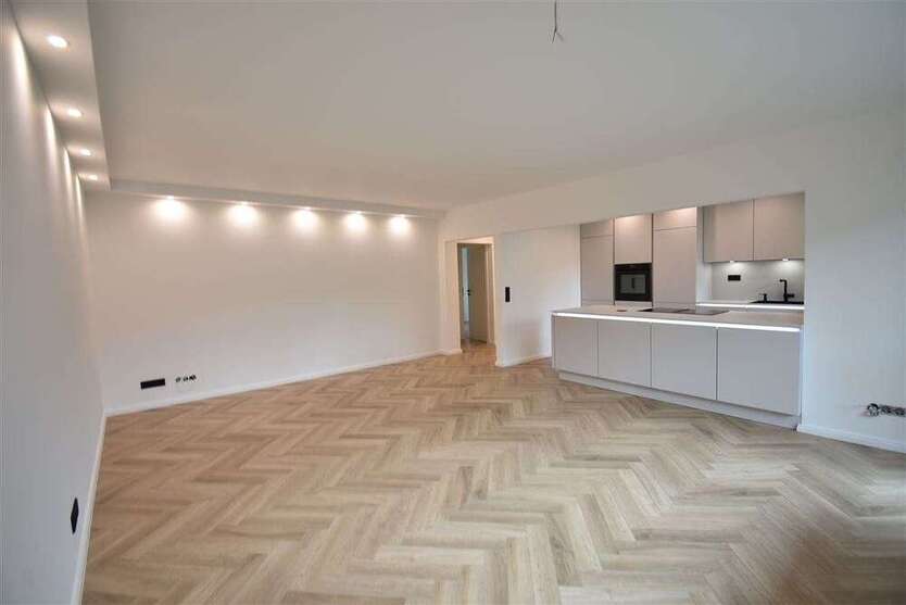 Wohnung zum Kaufen in Neuss 345.000 € 90 m²
