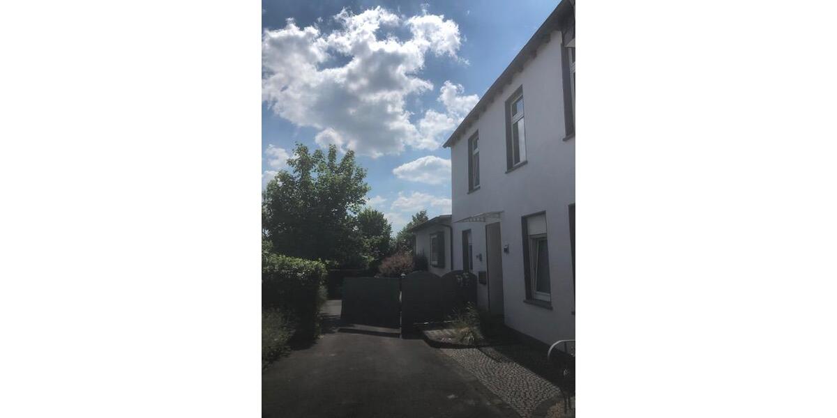 *** Haus in Haus *** mit eigenem Grundstück u.Garten !!! 3 zimmer