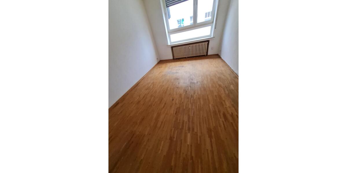 Erdgeschoßwohnung Duisburg Essenberg - 3 Zimmer, 92 m&sup2;, 690&euro; | Angebot:24707921