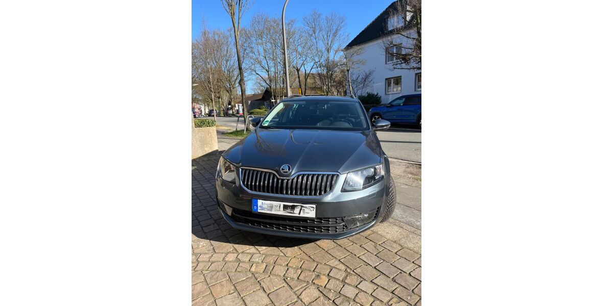 Skoda Octavia 121.000 km 10.000 &euro; Recklinghausen 45657