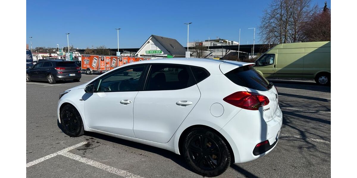 Kia ceed / Ceed 138.500 km 5.950 &euro; Wuppertal 42105
