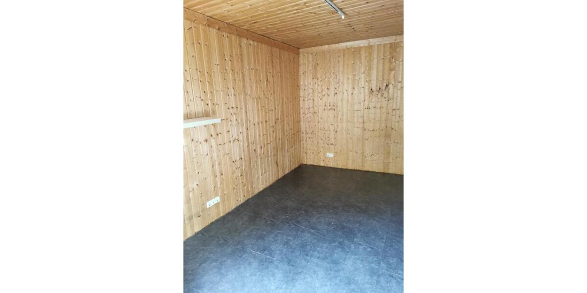 4 Zimmer +1 Durchgangszimmer, ca.108 m2, von priv. zu verm. 5 zimmer