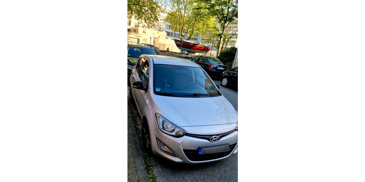 Hyundai i20 140.000 km 3.900 &euro; Gelsenkirchen 45888