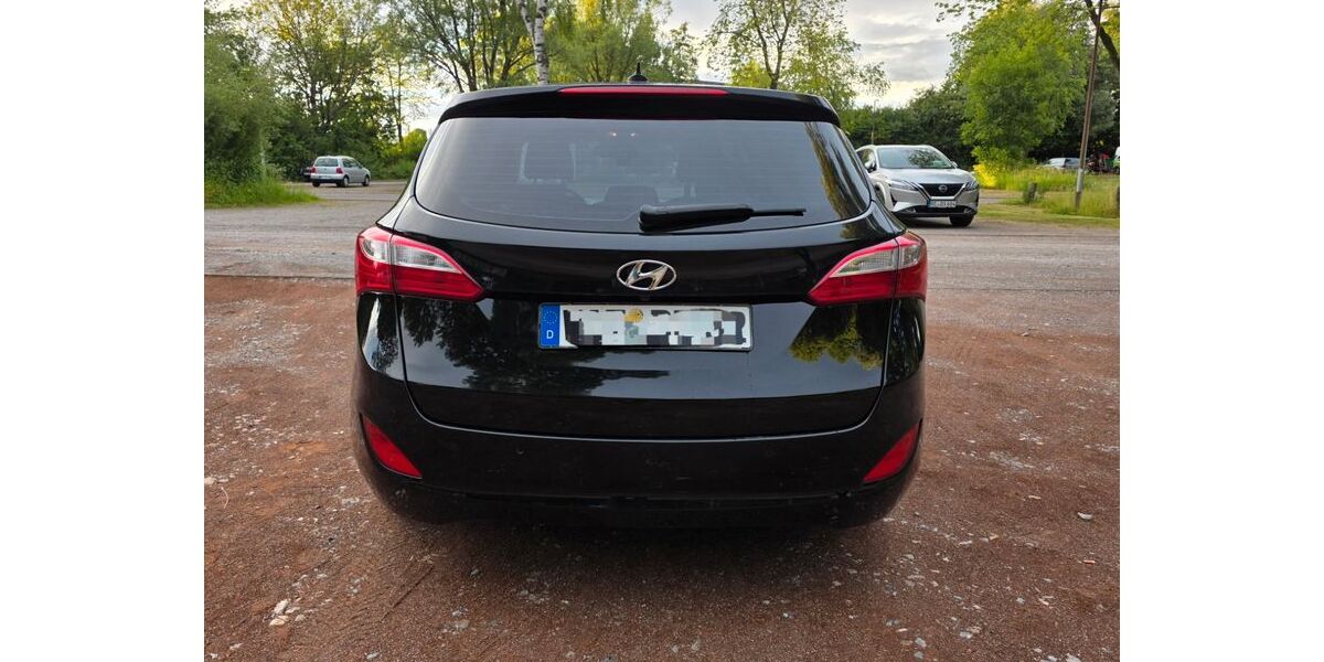 Hyundai i30 104.000 km 6.800 &euro; Witten 58455