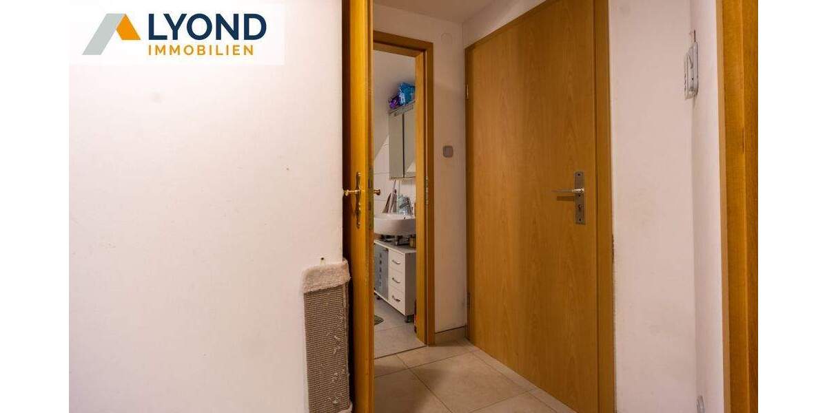 Etagenwohnung Moers Repelen - 4 Zimmer, 90 m&sup2;, 145.000&euro; | Angebot:25067353