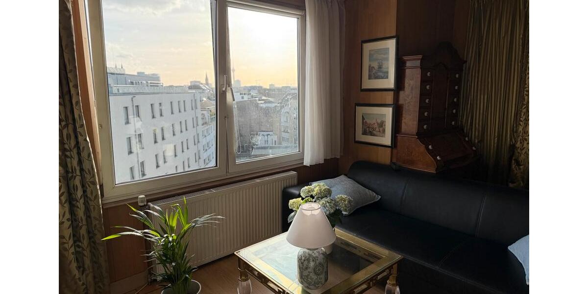 Dachgeschoßwohnung Düsseldorf Pempelfort - 3 Zimmer, 80 m&sup2;, 2.200&euro; | Angebot:26701749