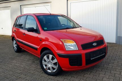 Ford Fusion 147.050 km 1.990 € Duisburg 47055