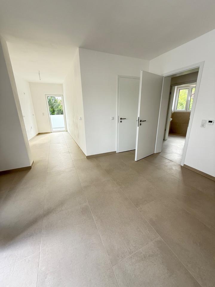 Stilvoll wohnen in Düsseldorf-Derendorf – helle 3-Zimmer-Wohnung zimmer