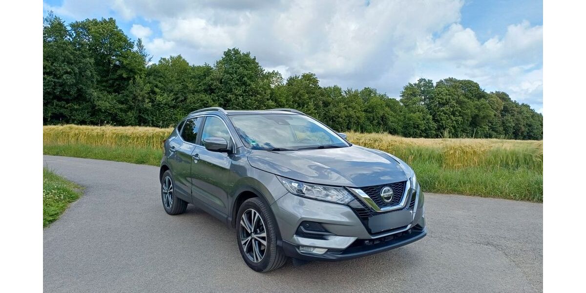 Nissan Qashqai 49.000 km 16.890 &euro; Essen 45219