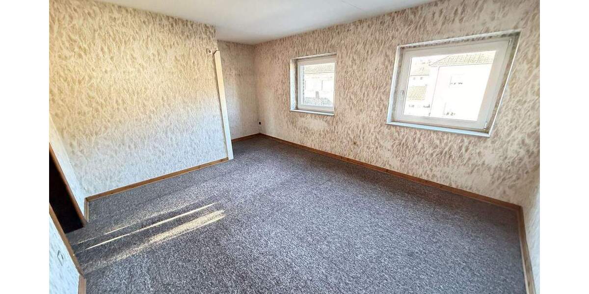 Reihenmittelhaus Duisburg Beeck - 4 Zimmer, 73 m&sup2;, 119.000&euro; | Angebot:25742311