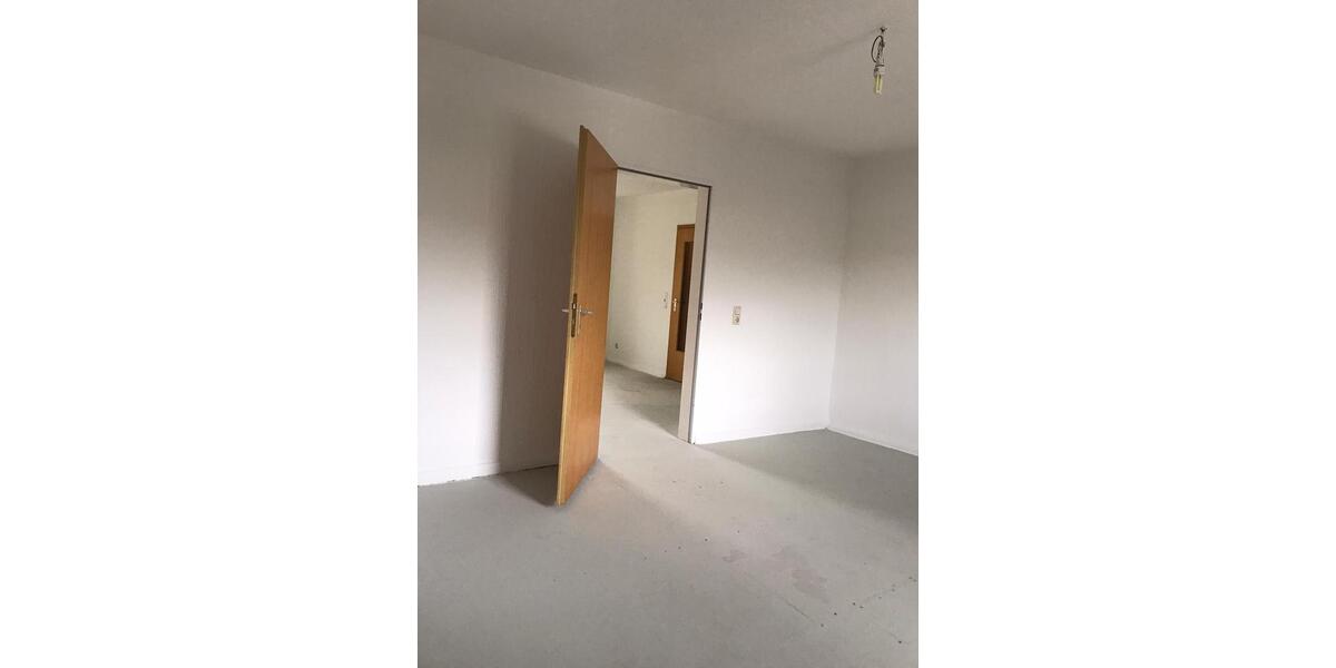 Dachgeschoßwohnung Bochum Höntrop - 4.5 Zimmer, 135 m&sup2;, 945&euro; | Angebot:24740012