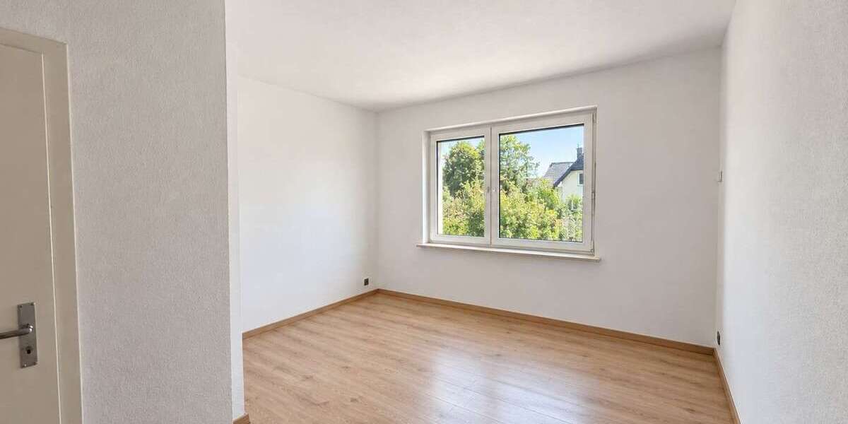 Etagenwohnung Bochum Günnigfeld - 4 Zimmer, 96 m&sup2;, 139.000&euro; | Angebot:27457728