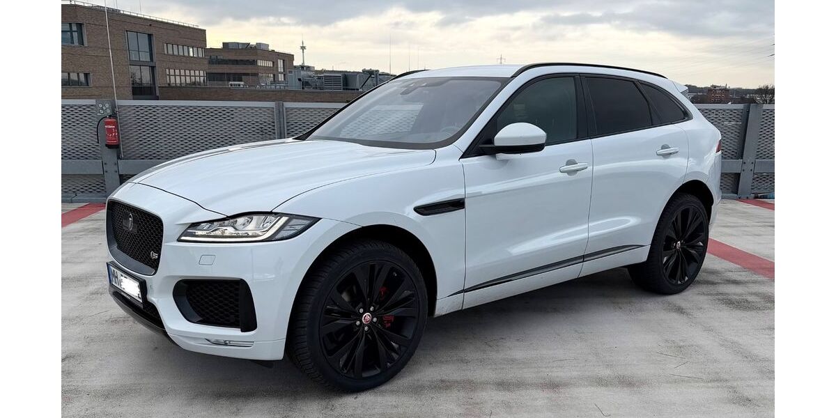 Jaguar F-Pace 131.000 km 28.750 &euro; Mülheim 45481