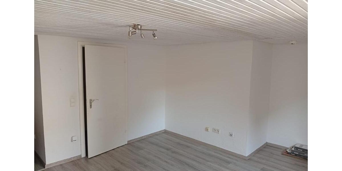Etagenwohnung Moers Rheinkamp - 1 Zimmer, 31 m&sup2;, 400&euro; | Angebot:25791809