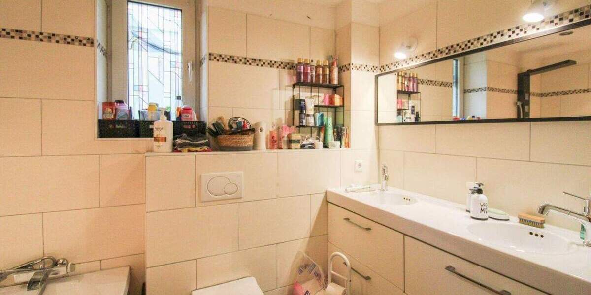 Familienhaus mit Charakter, Garten und vielen Nutzungschancen 5 zimmer