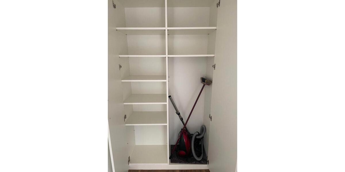 Dachgeschoßwohnung Duisburg Hamborn - 2 Zimmer, 82 m&sup2;, 650&euro; | Angebot:26562111