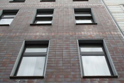 Provisionsfrei* Mehrfamilienhaus mit 277 m² Wohnfläche, komplett renoviert, vollvermietet, provisionsfrei vom Handwerker - Haus Duisburg Duisburg-Mitte | Angebot:26498458
