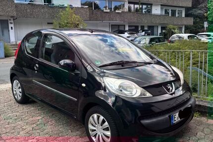 Peugeot 107 64.000 km 2.800 &euro; Essen 45133