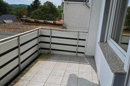 3,5 Zimmer Wohnung 89qm mit Fernblick und Balkon 2 zimmer