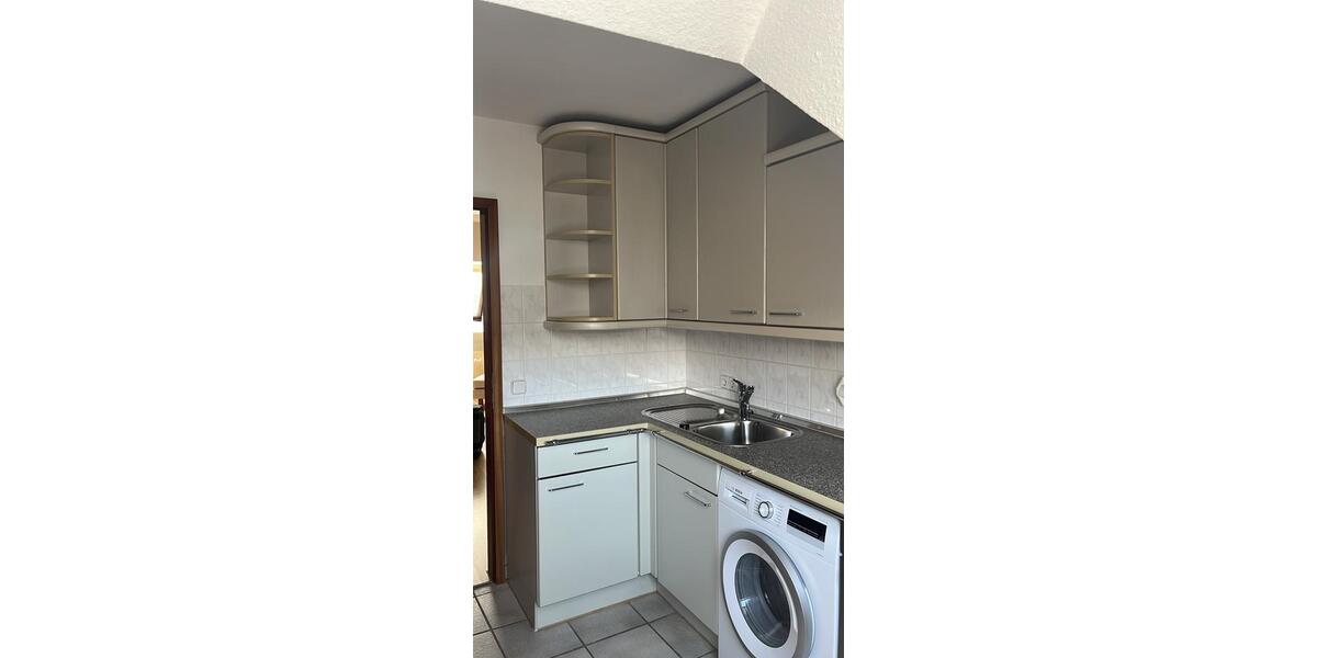 Dachgeschoßwohnung Duisburg Mittelmeiderich - 2 Zimmer, 46 m&sup2;, 707&euro; | Angebot:26395078