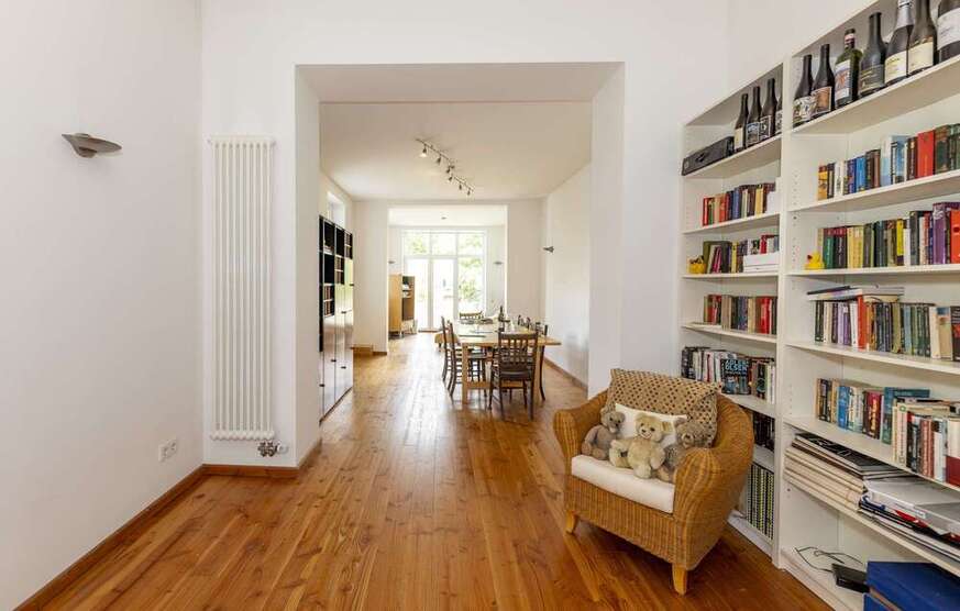 Haus zum Kaufen in Neuss 890.000 € 360 m²
