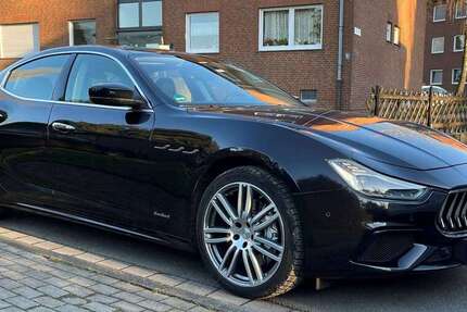 Maserati Ghibli 141.000 km 19.999 &euro; Dinslaken, Stadt 46537