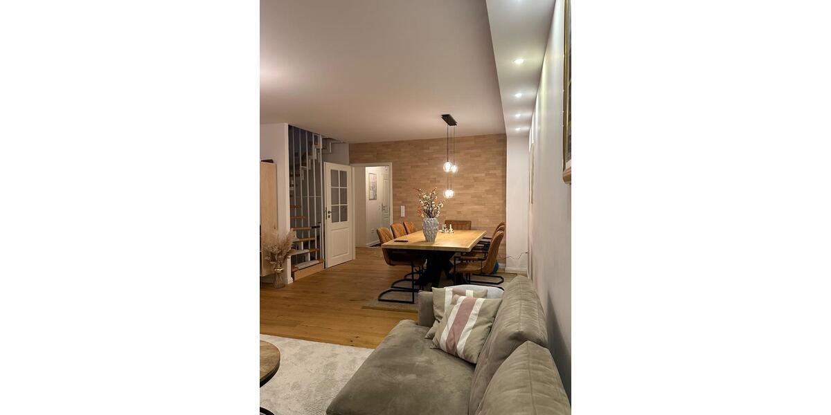 Reihenhaus Moers - 6 Zimmer, 145 m&sup2;, 485.000&euro; | Angebot:26913507
