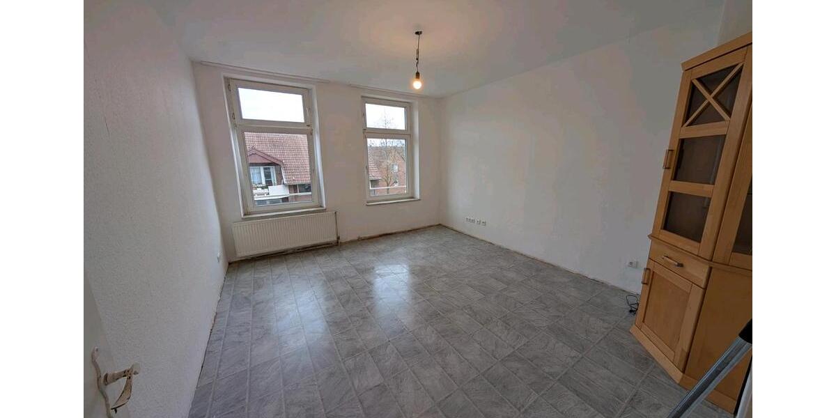 Dachgeschoßwohnung Duisburg Mittelmeiderich - 3.5 Zimmer, 70 m&sup2;, 590&euro; | Angebot:25880055