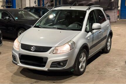 Suzuki SX4 86.500 km 7.450 &euro; Wuppertal 42349