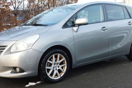 Toyota Verso 522.974 km 2.899 &euro; Mülheim 45473