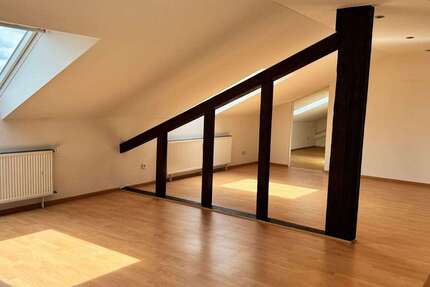 Wohnung Essen Huttrop - 1 Zimmer, 52 m&sup2;, 295&euro; | Angebot:26869614