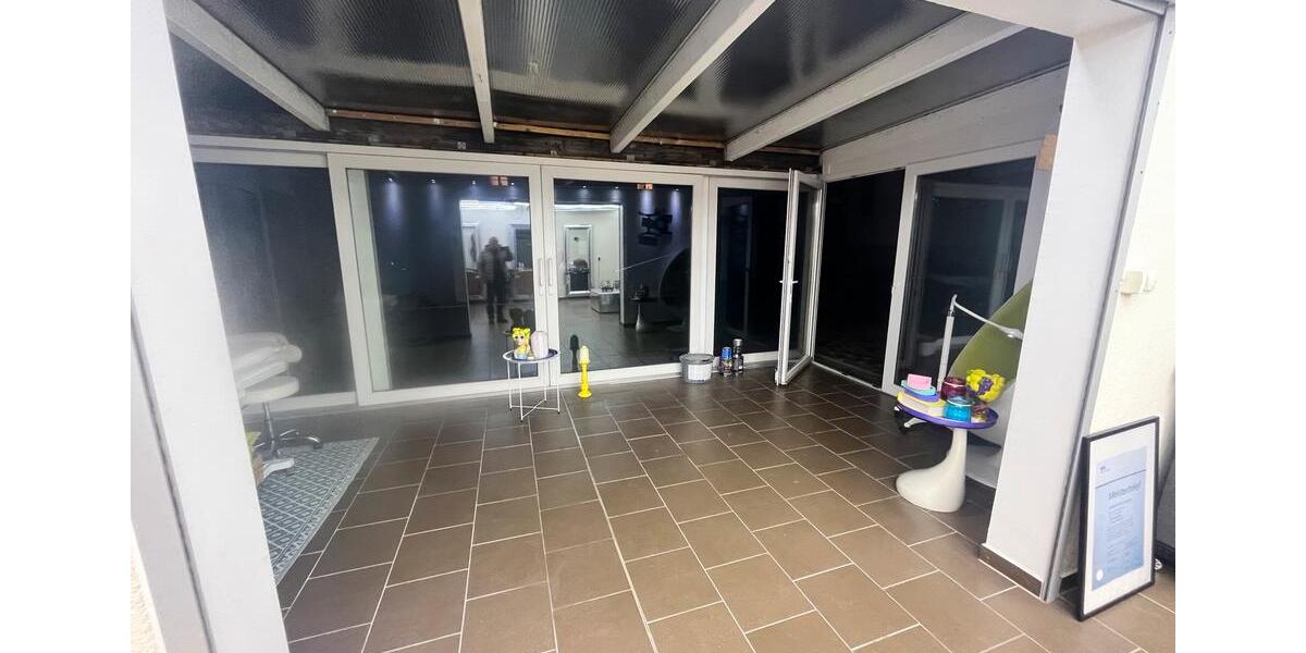 Verkauft wird eine Hälfte halbes Haus 5 zimmer