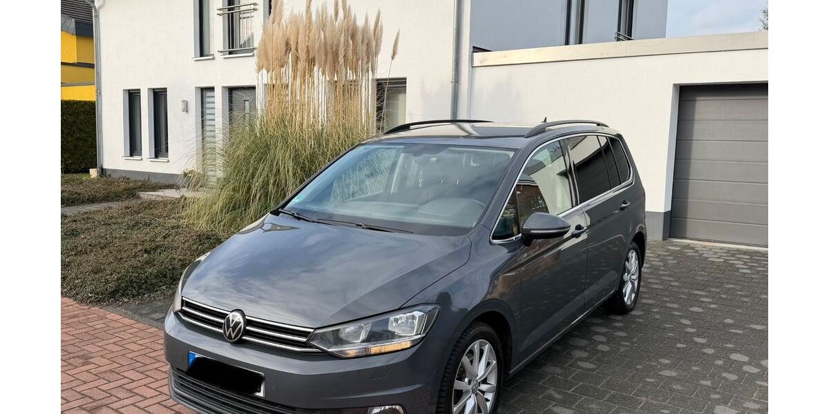 VW Touran 83.241 km 18.990 &euro; Witten 58452